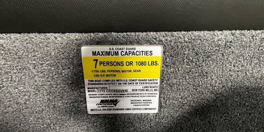 Lund Boats 1775 Crossover XS