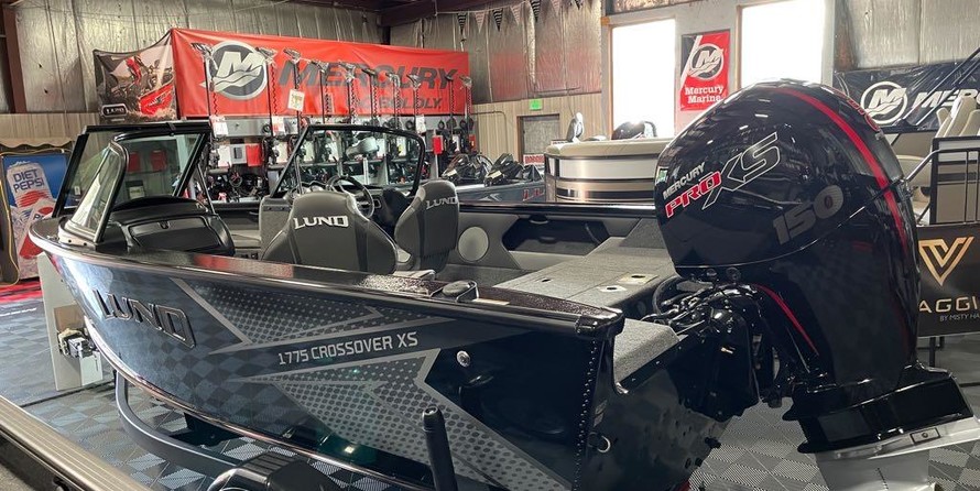 Lund Boats 1775 Crossover XS