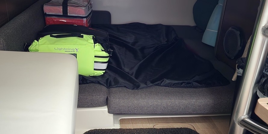 Boston Whaler 345 Conquest