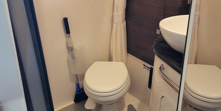 Boston Whaler 345 Conquest