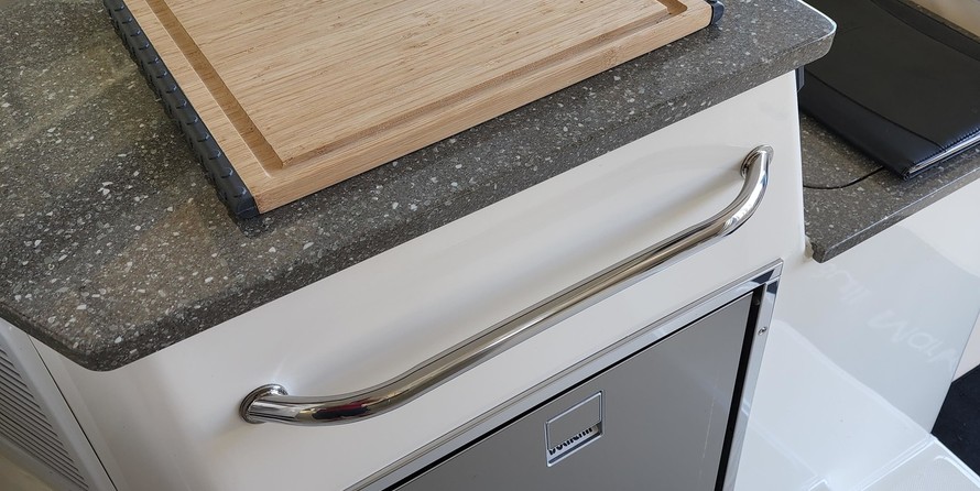 Boston Whaler 345 Conquest