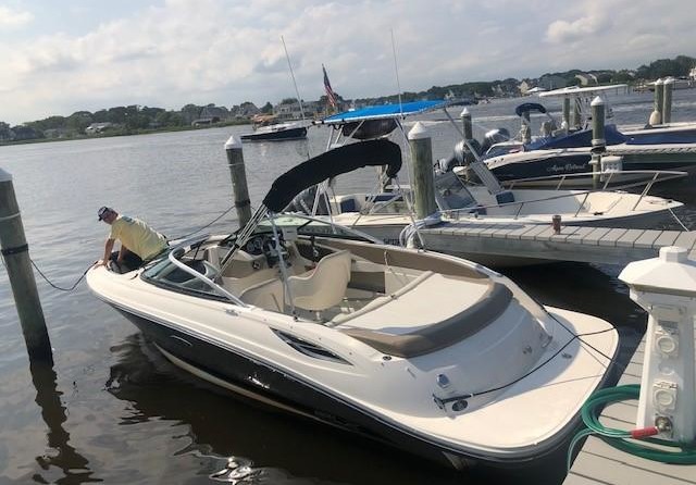 Sea Ray 210 SLX