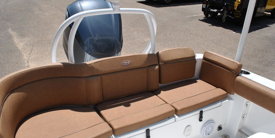 Sea Ray hunt ultra 211