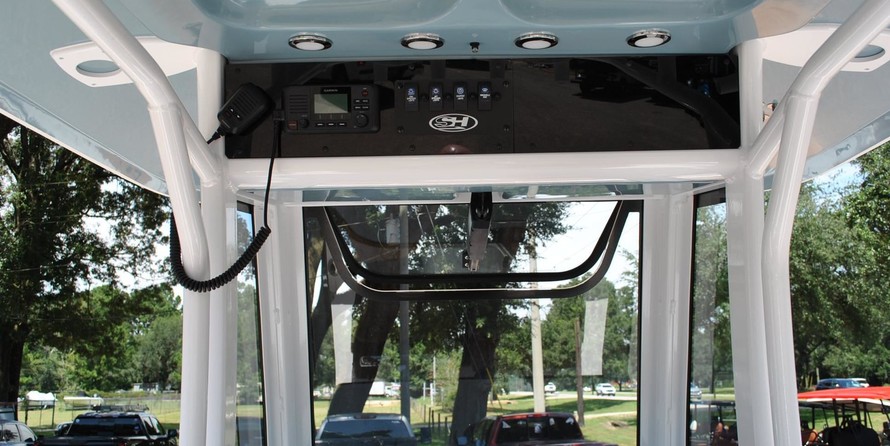 Sea Ray hunt ultra 211