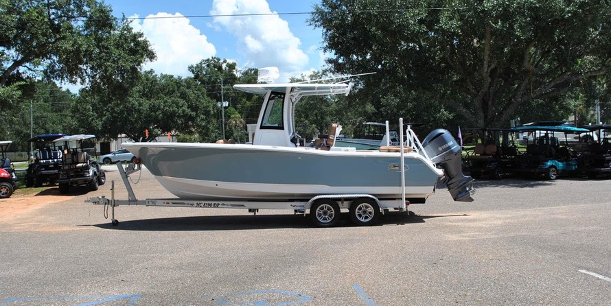 Sea Ray hunt ultra 211