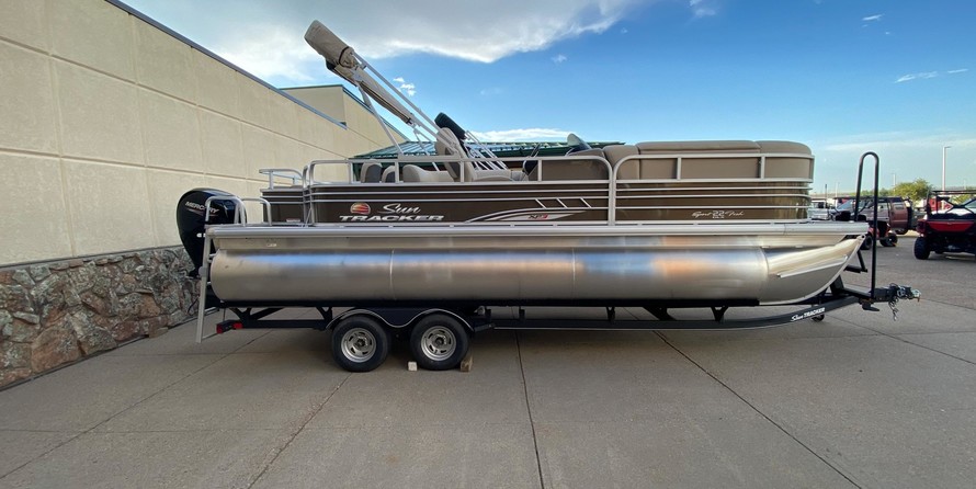 Sun Tracker SportFish 22 XP3