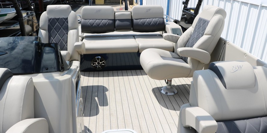 60 x 16 tri-toon passenger vessel