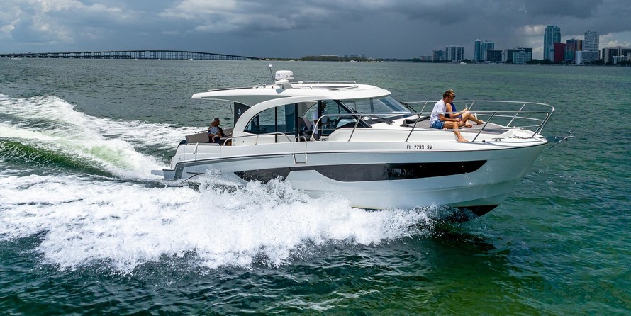 Beneteau Antares 11 OB