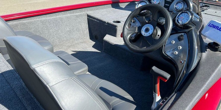 Tracker Pro Team 175 TXW