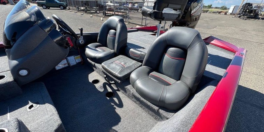 Tracker Pro Team 175 TXW