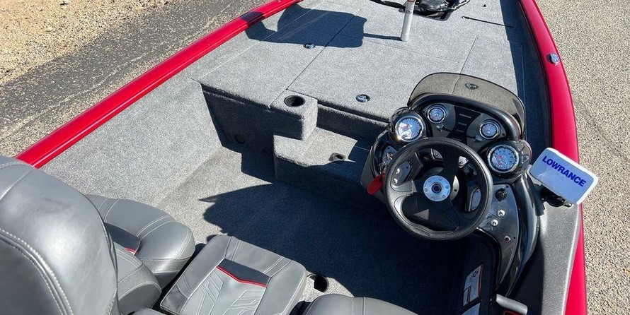 Tracker Pro Team 175 TXW