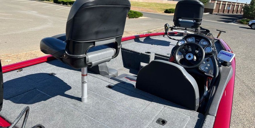 Tracker Pro Team 175 TXW