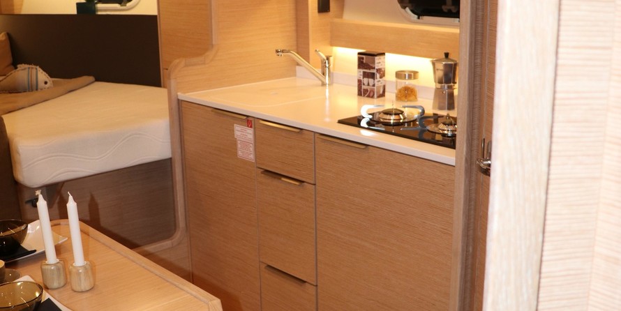 Bavaria S33 HT