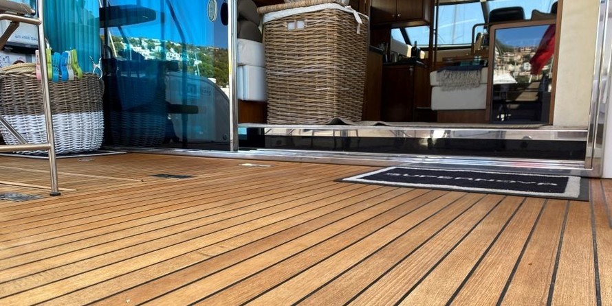 Fairline Squadron 65