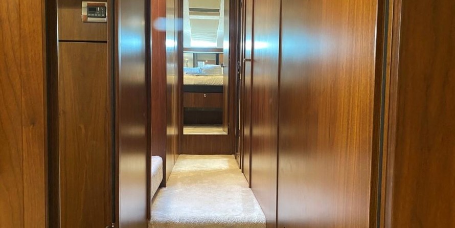 Fairline Squadron 65