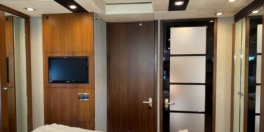 Fairline Squadron 65