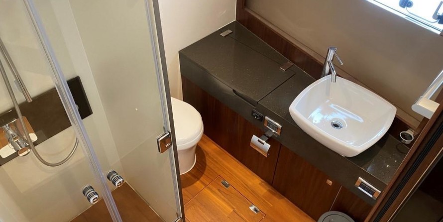 Fairline Squadron 65