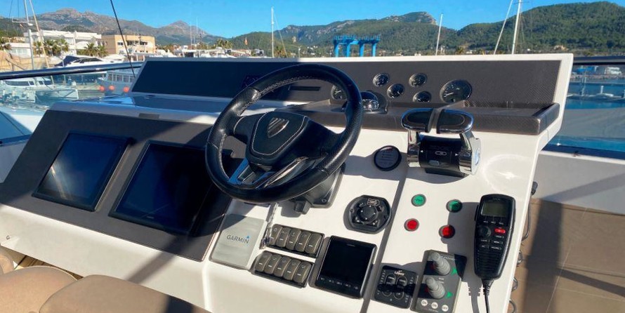 Fairline Squadron 65