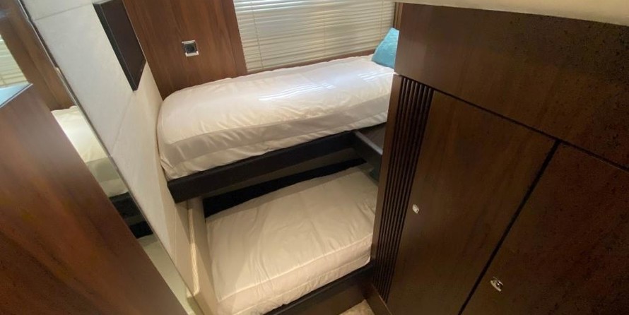 Fairline Squadron 65