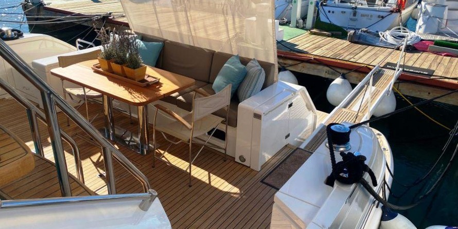 Fairline Squadron 65