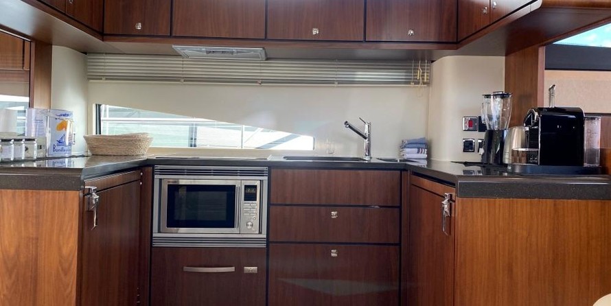 Fairline Squadron 65