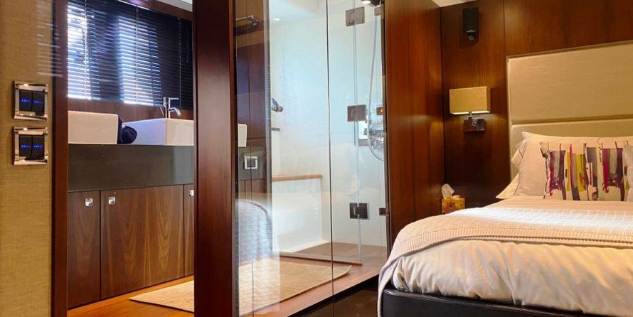 Fairline Squadron 65