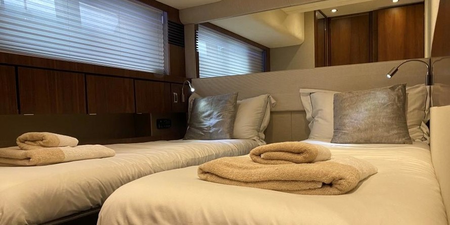 Fairline Squadron 65