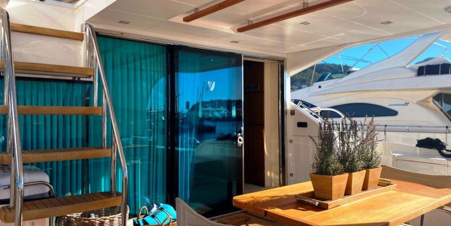 Fairline Squadron 65