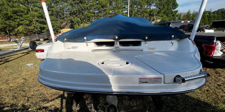 Sea ray 220 select