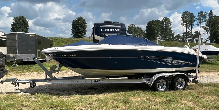 Sea ray 220 select