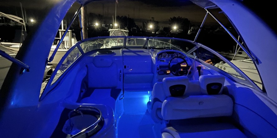 Crownline 270 CR