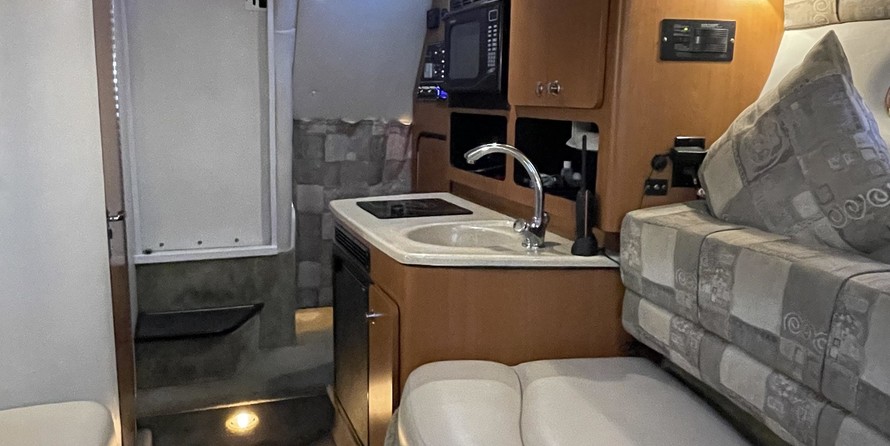 Crownline 270 CR
