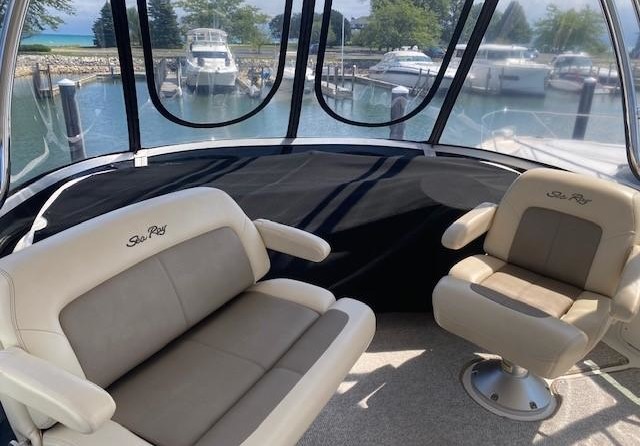 Sea Ray 450 Sedan Bridge