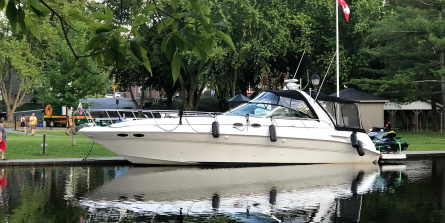 Sea Ray 410 Sundancer