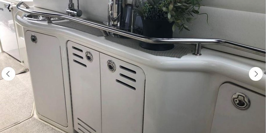 Sea Ray 410 Sundancer