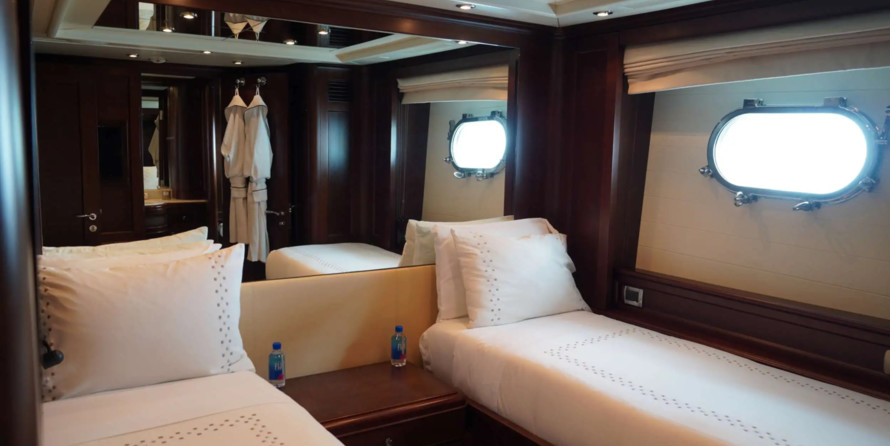 Benetti Classic 120
