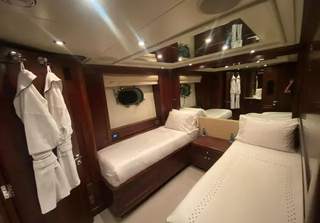 Benetti Classic 120