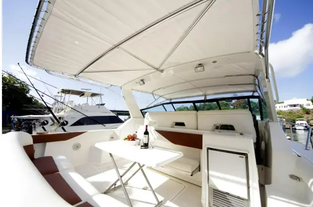 Tiara 3500 open hardtop