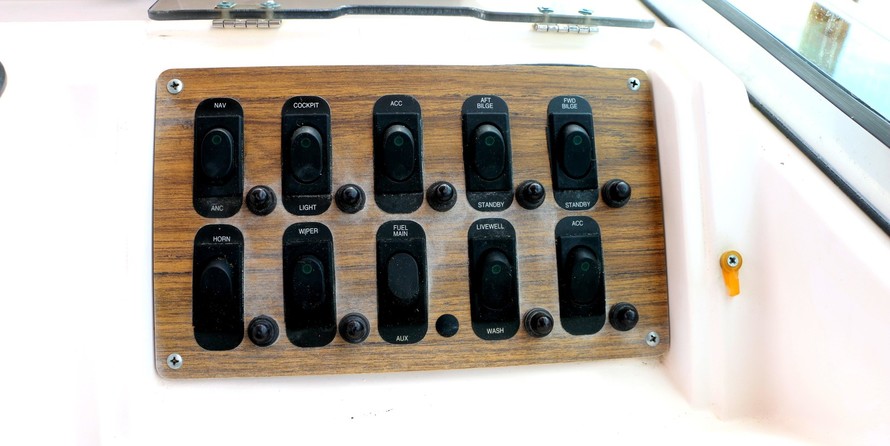 Grady-White Gulfstream 232