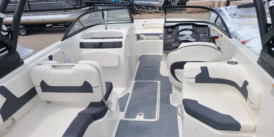 Bayliner VR6 BOWRIDER