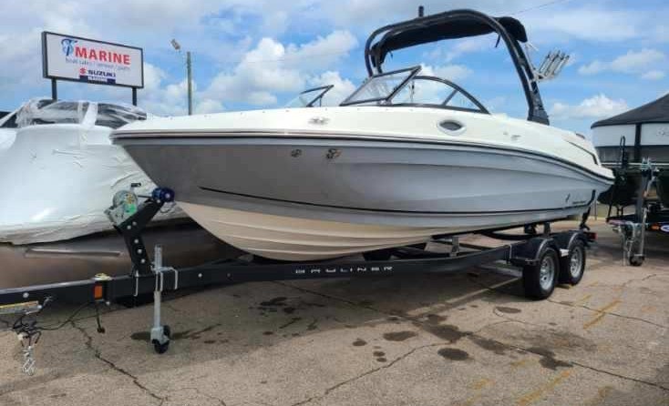 Bayliner VR6 BOWRIDER