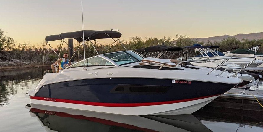 Four Winns Vista 255