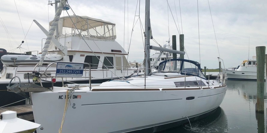 Beneteau 37
