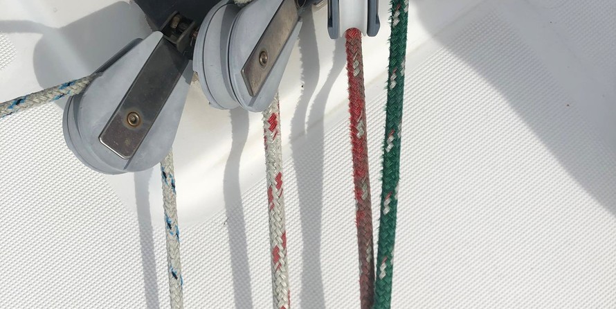 Beneteau 37