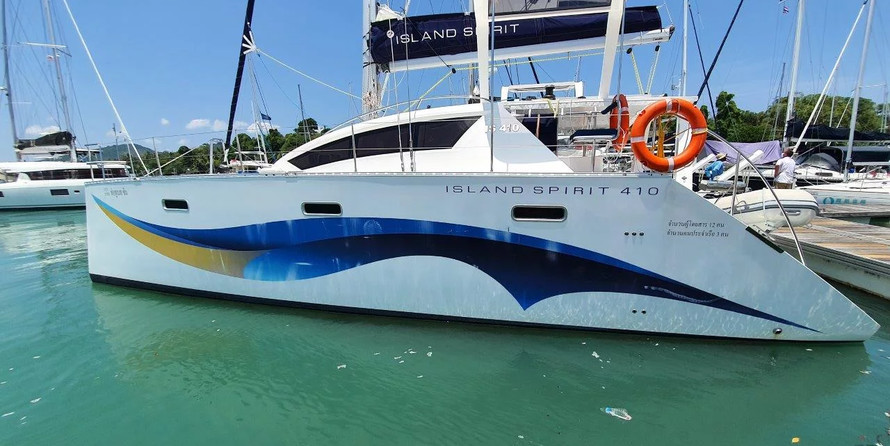 Island Spirit 410 V2