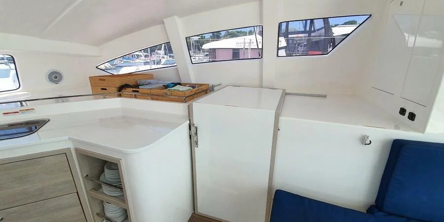 Island Spirit 410 V2