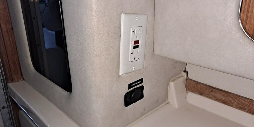 Sea ray 270 sundancer