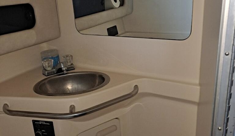 Sea ray 270 sundancer