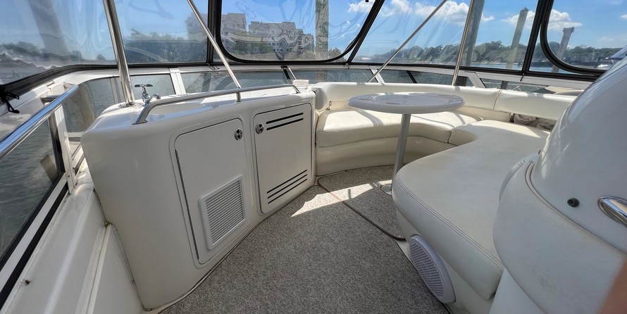 Sea ray 480 sedan bridge