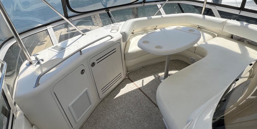 Sea ray 480 sedan bridge